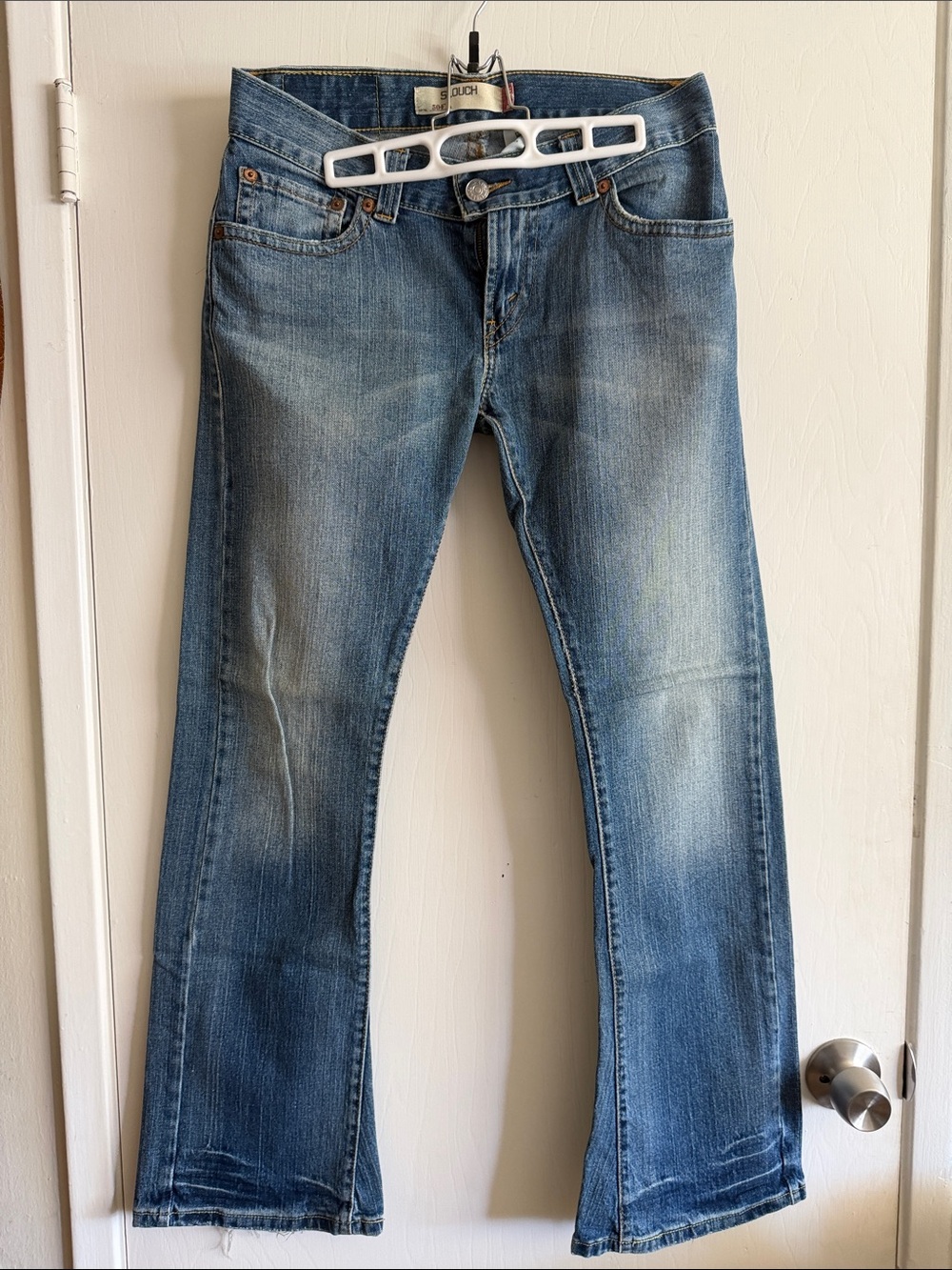 Levi's Vintage 2025 Slouch Women's Denim Jeans in Classic Blue
